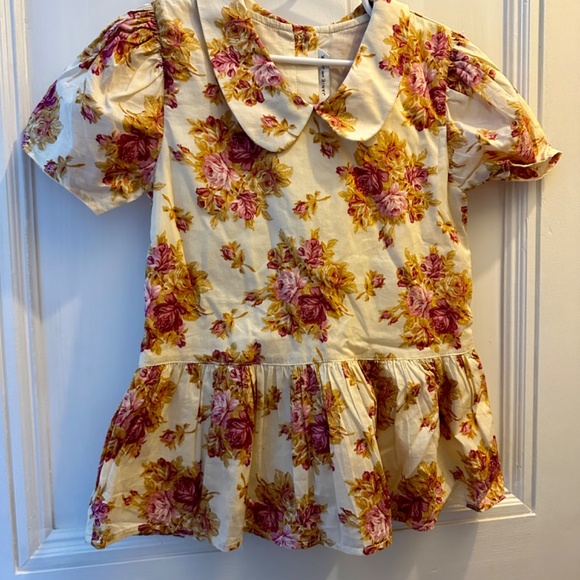 Floral Peplum Top - Picture 2 of 4